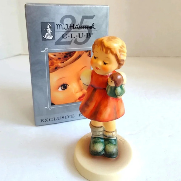 M.I. Hummel Club #1664 Figure "Puppet Princess" EXC, Original Packaging - Picture 1 of 10